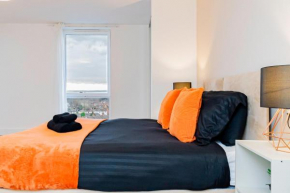 Oceanfront - Penthouse Oasis Suite with Free Parking